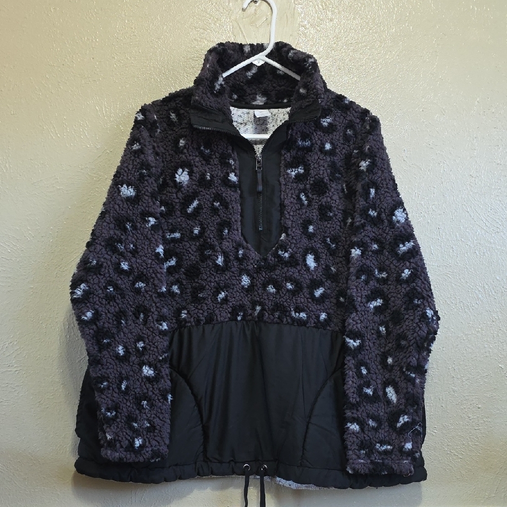 LIVI Faux Fur Black and Gray Leopard Print‎ Fleece Pull Over Jacket Size 18/20